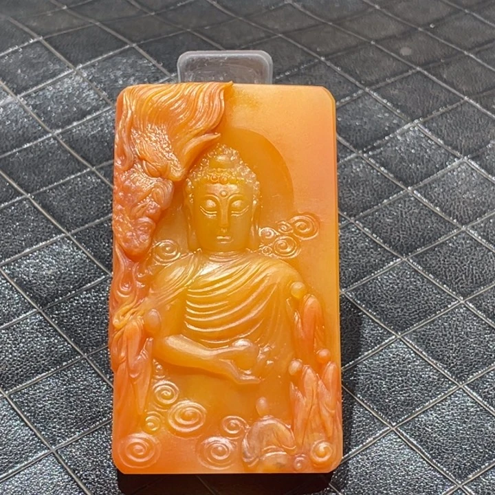 未镶嵌石英质玉(黄龙玉)挂件