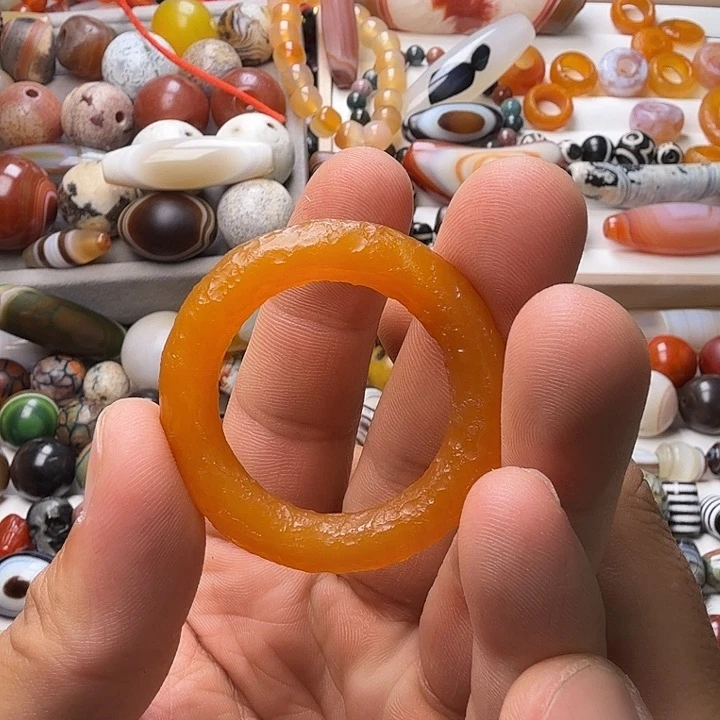 玛瑙/玉髓颈饰合金