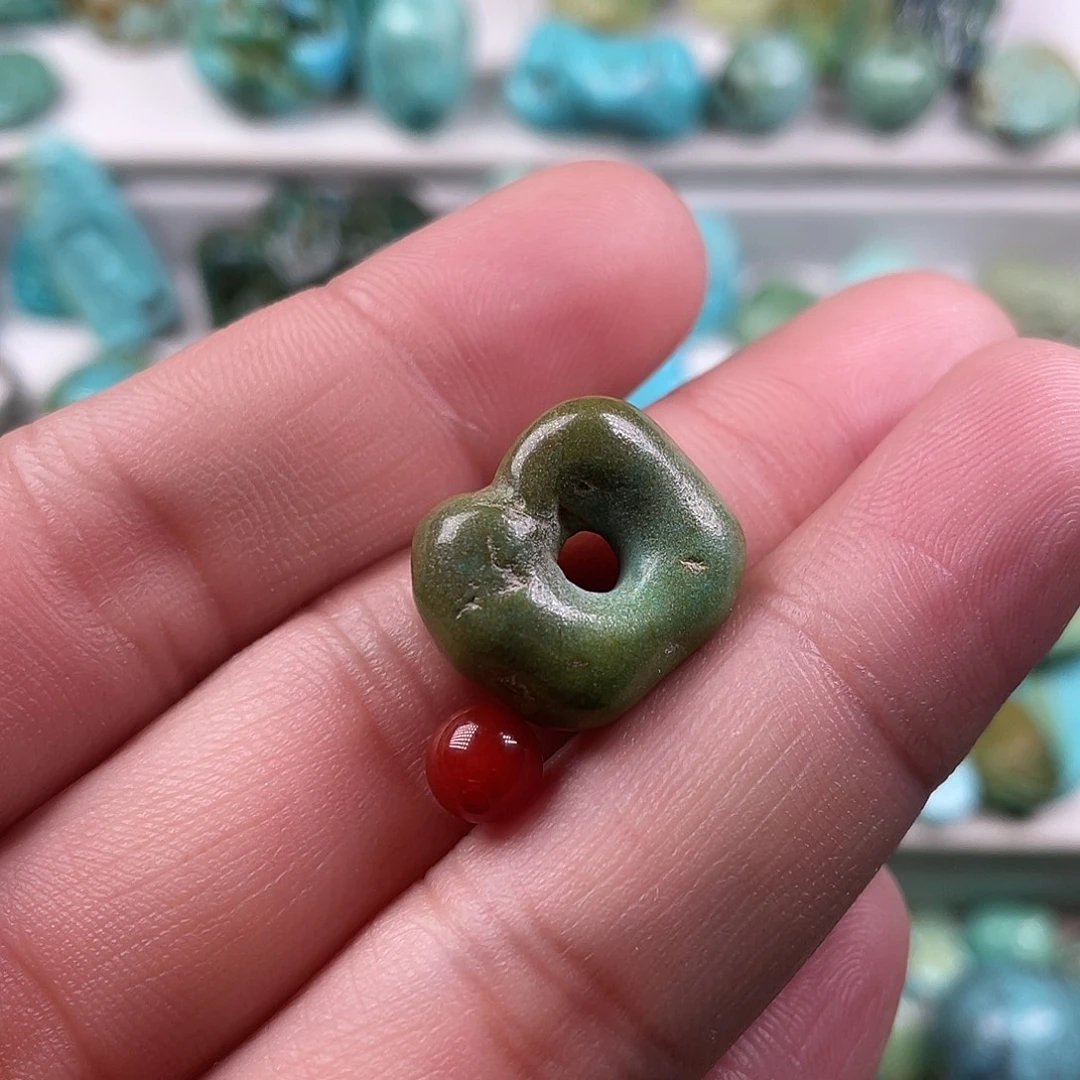 南红玛瑙未镶嵌颈饰