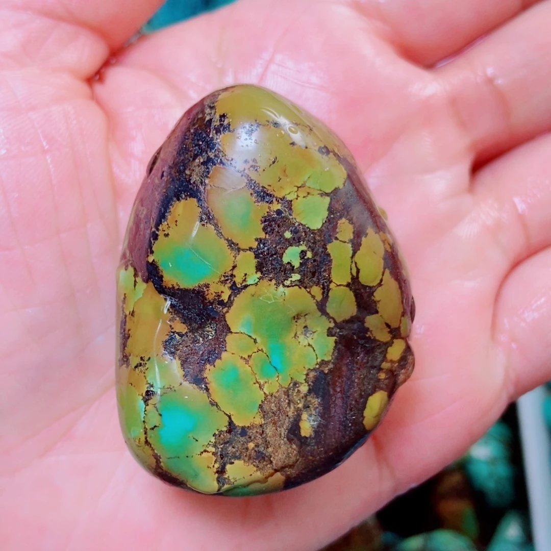 绿松石未镶嵌挂件