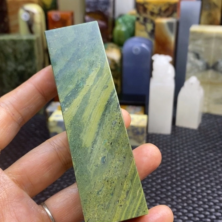 广东石小*曦青田石印章石