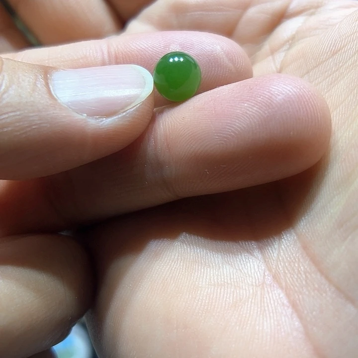 泡***子和田玉未镶嵌颈饰