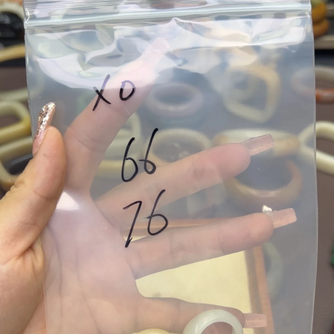 石英质玉手镯未镶嵌?****?