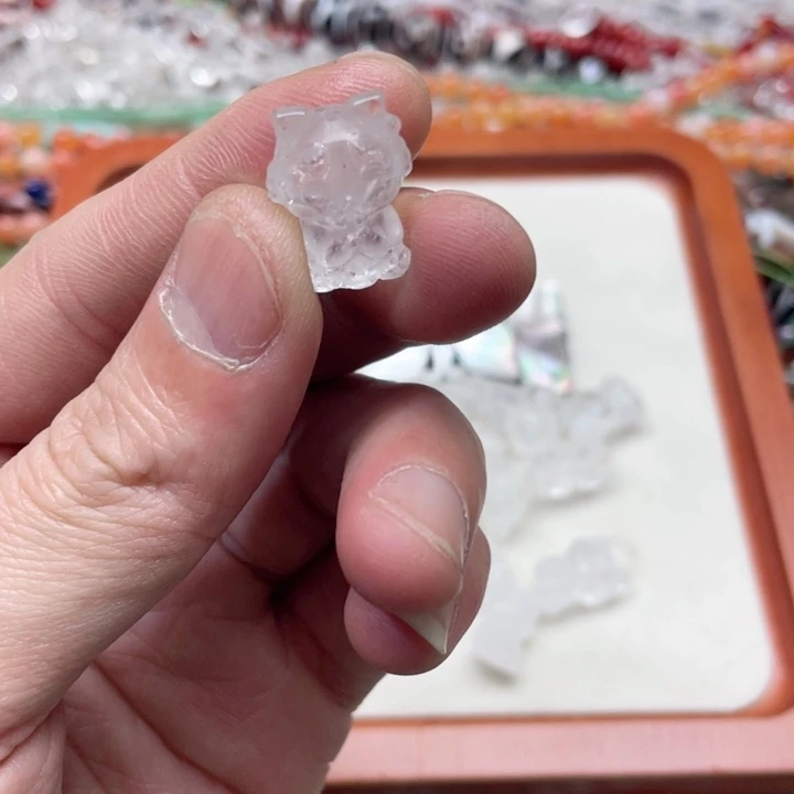 玛瑙/玉髓合金珠宝半成品一个白水晶龙宝宝吊坠