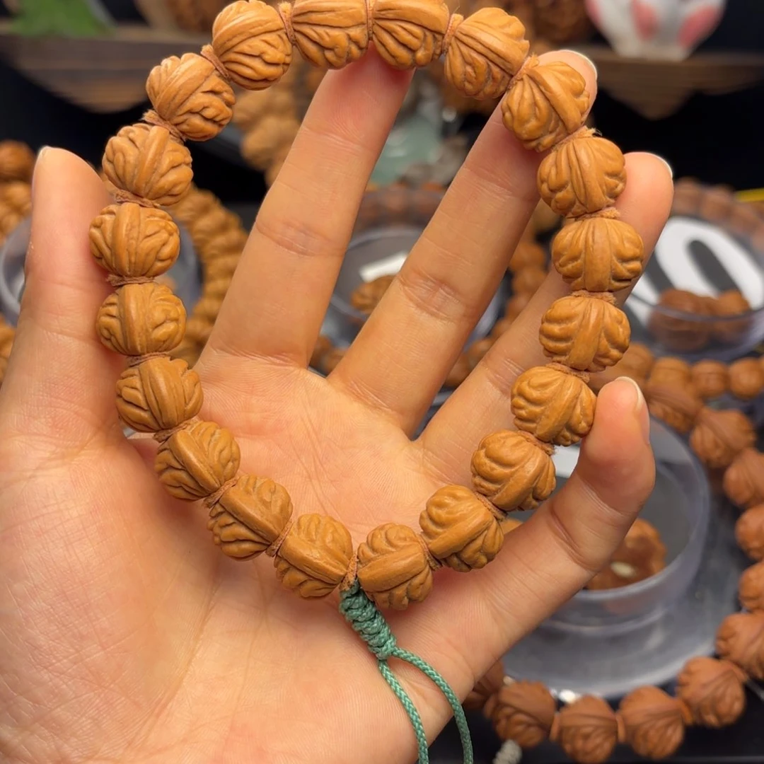 桃核手串金蟾1.4尺寸