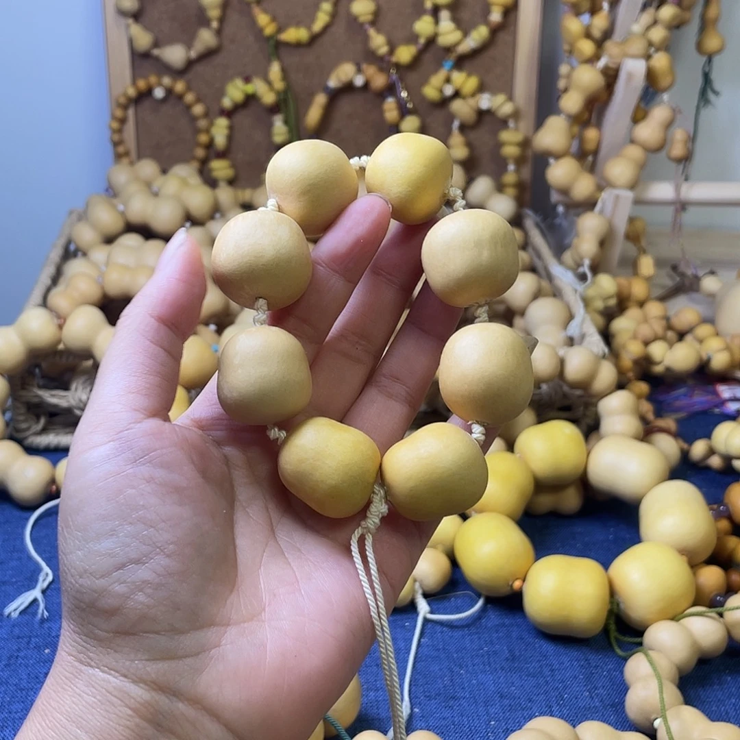 葫芦精品小土豆子梨蹲