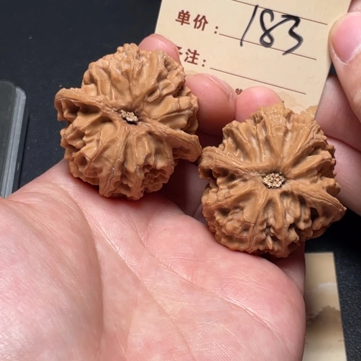 文玩核桃把件苹果园42尺全品白茬183