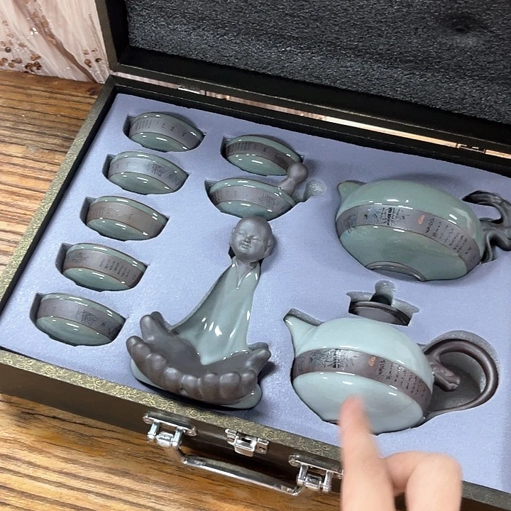 孤品茶具套装等。