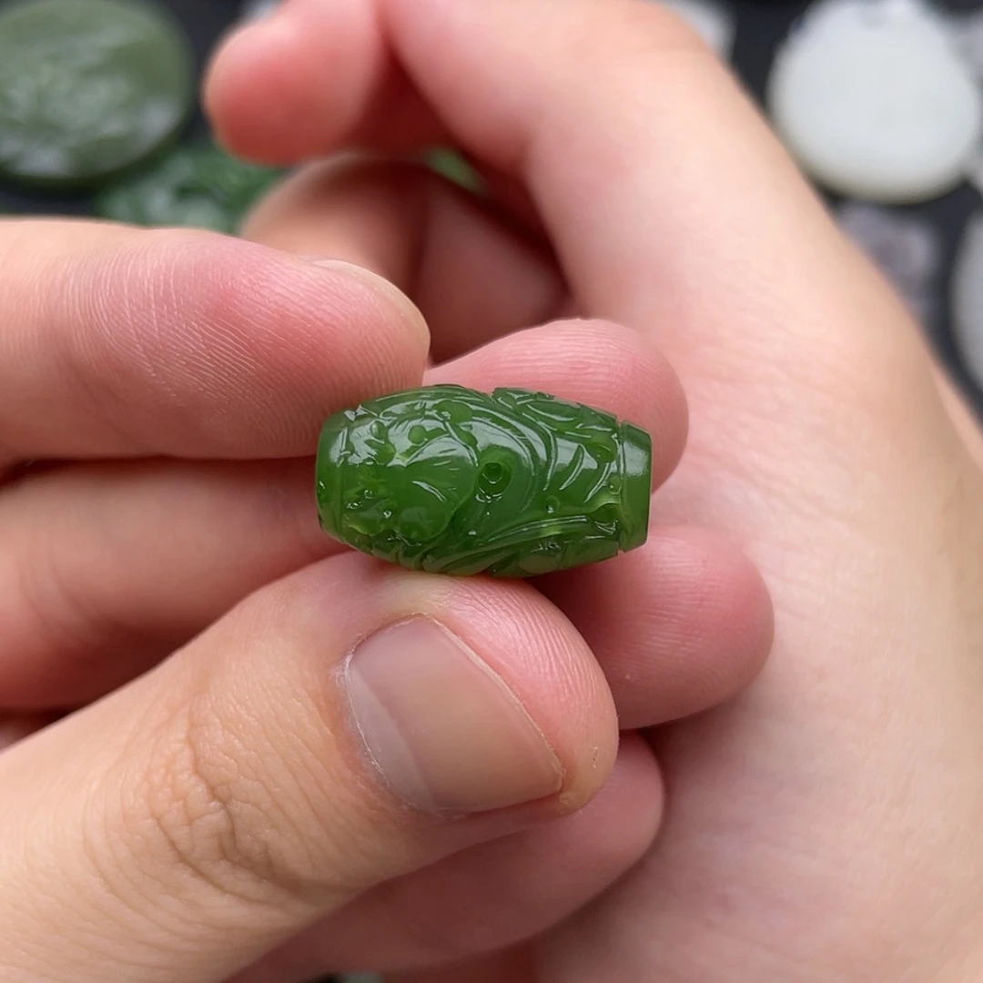 【闪购商品】颈饰未镶嵌和田玉