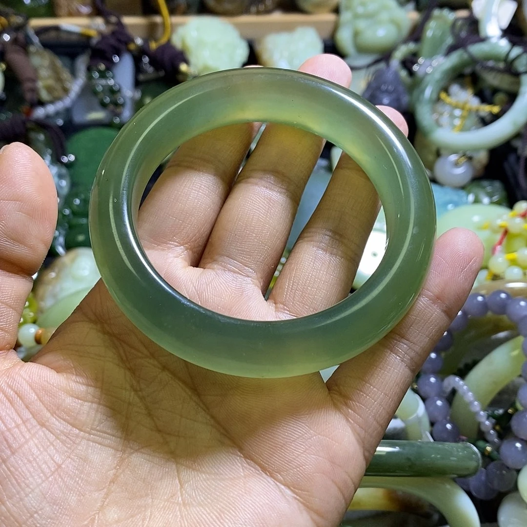 未镶嵌岫玉手镯58-59口径