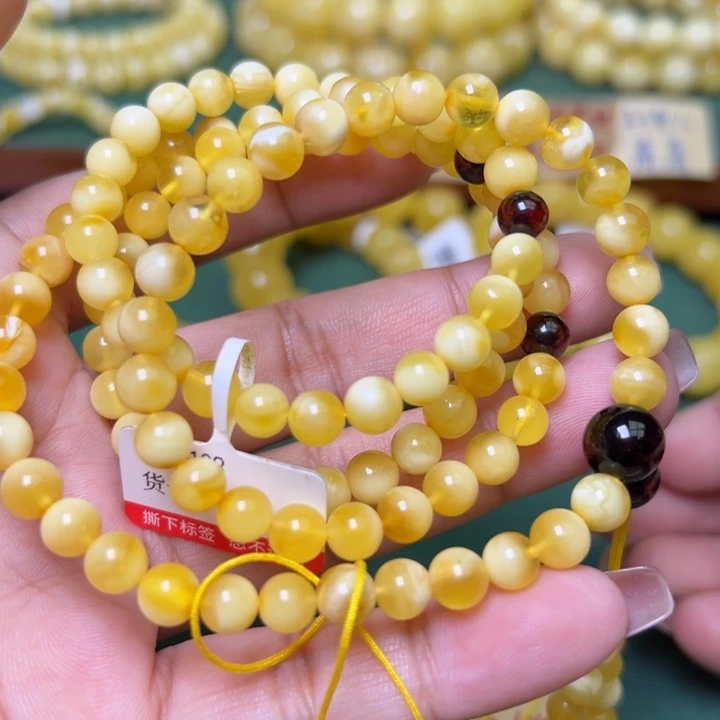 蜜蜡未镶嵌珠宝奇石