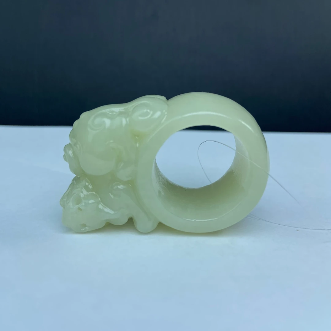 AK5065L 和田玉 貔貅扳指