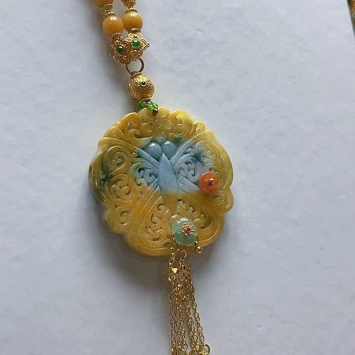 翡翠未镶嵌吊坠(赠链)炸福利