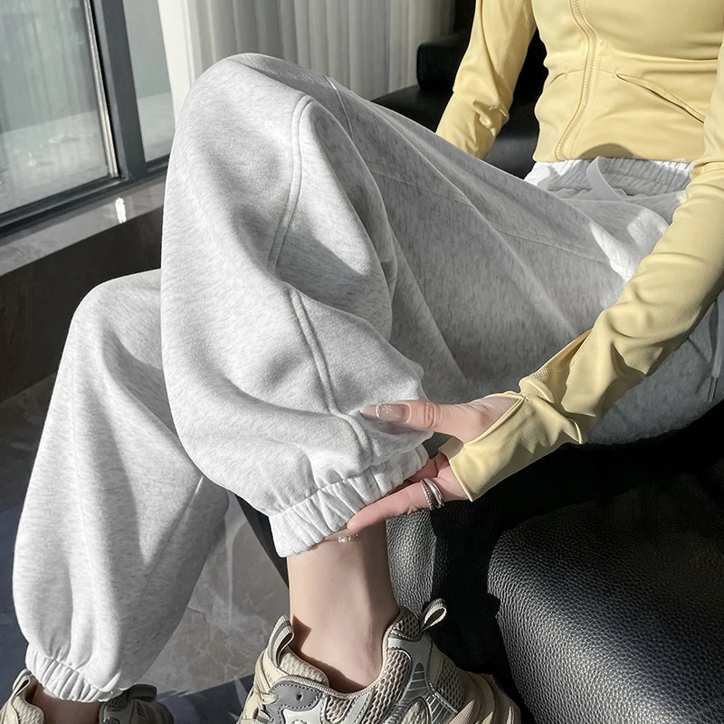 灰色运动裤女2025新款小个子高腰休闲宽松健身显瘦白色束脚卫裤