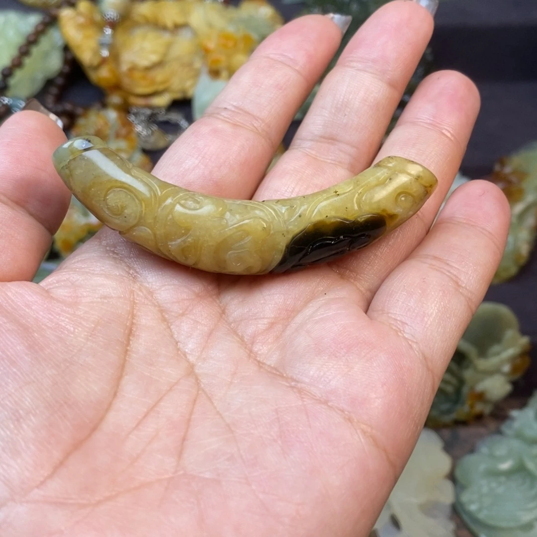 蛇纹石玉未镶嵌吊坠(赠链)