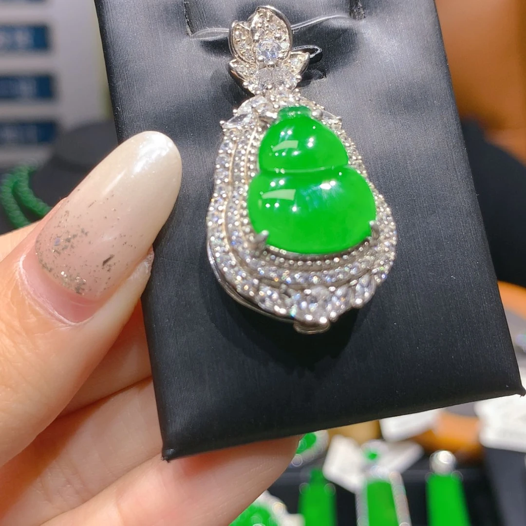 【闪购商品】颈饰银S925镶嵌翡翠5柒姐