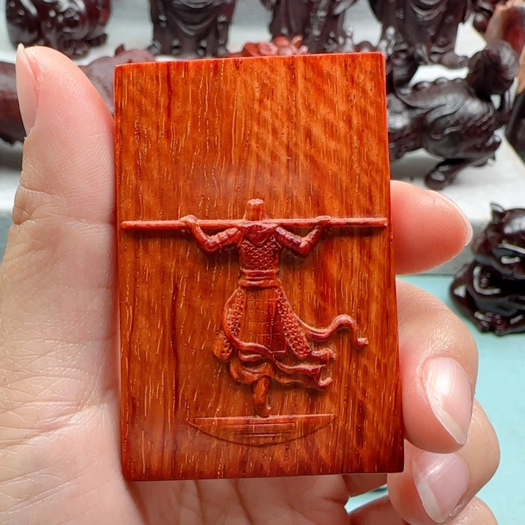 小叶紫檀把件大圣归来