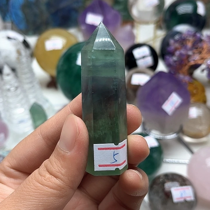 54克萤石柱未镶嵌萤石