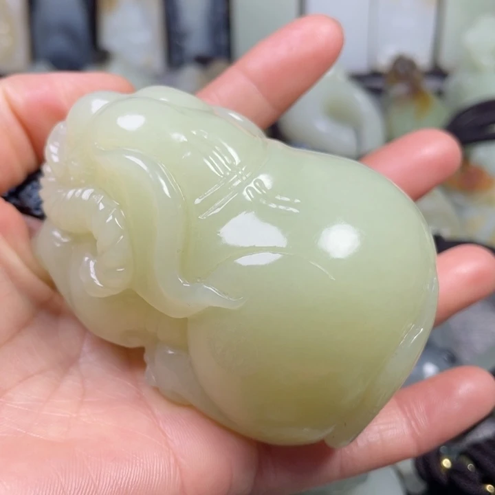 和田玉未镶嵌挂件