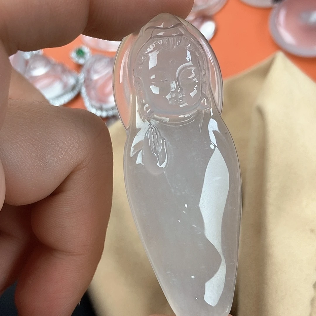 石英质玉颈饰未镶嵌?****?观音