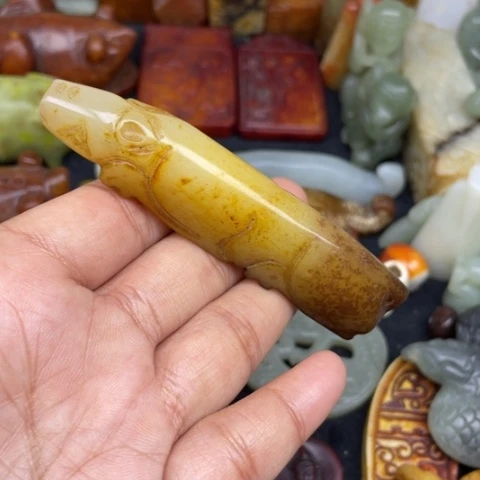 蛇纹石玉未镶嵌颈饰17