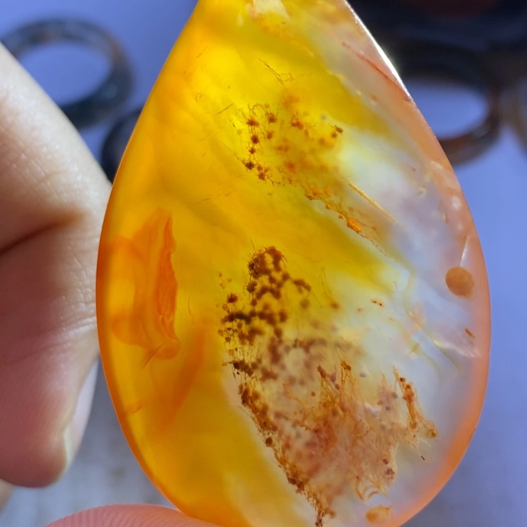 玛瑙/玉髓吊坠(赠链)未镶嵌灵*