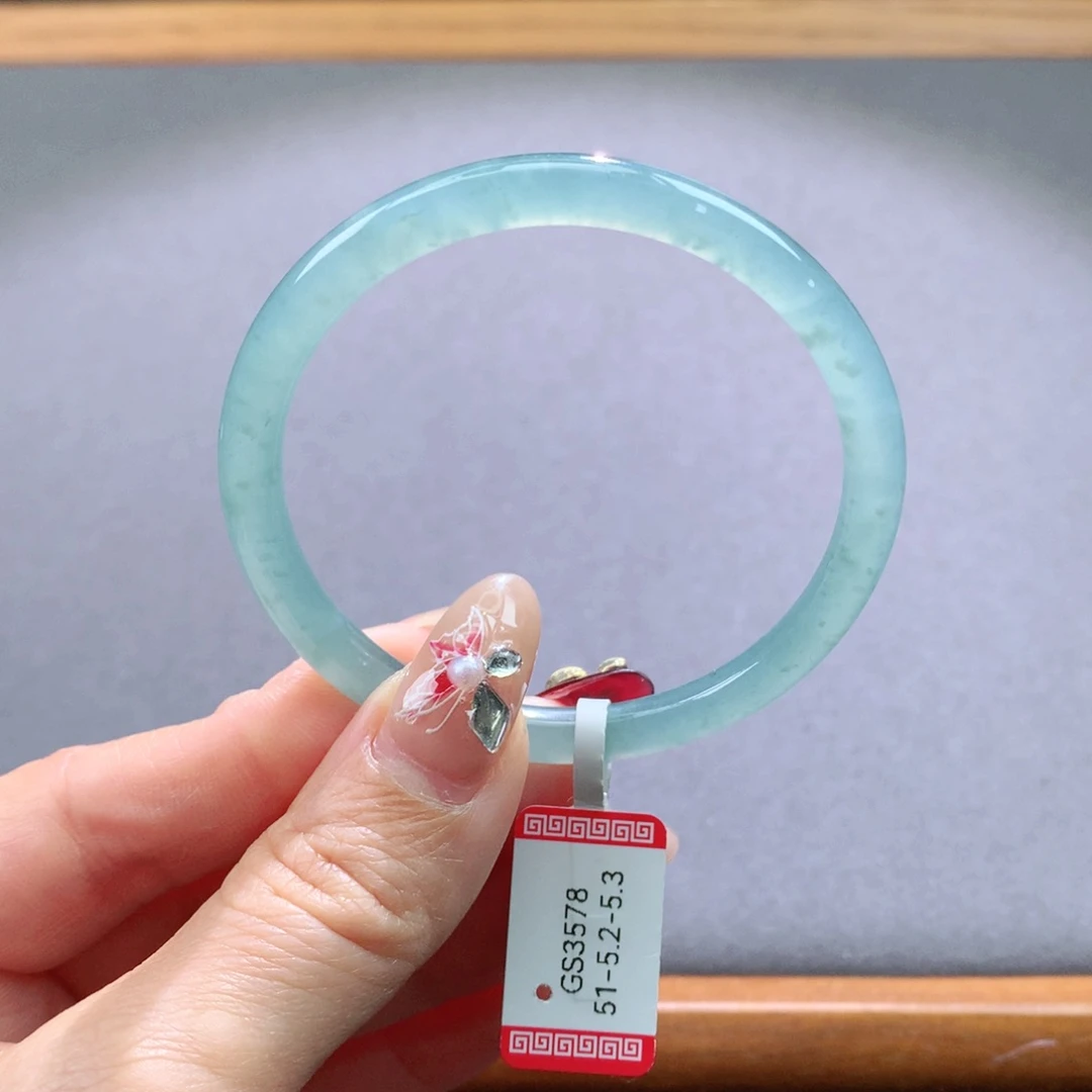 翡翠手镯未镶嵌天然翡翠手镯叮当镯