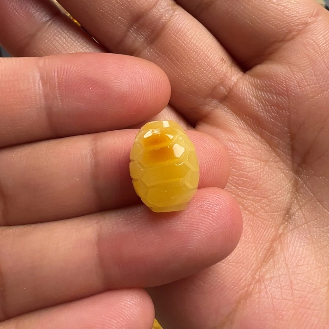 蜜蜡颈饰未镶嵌富甲