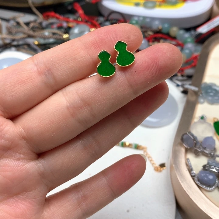 翡翠银S925镶嵌颈饰翡翠葫芦