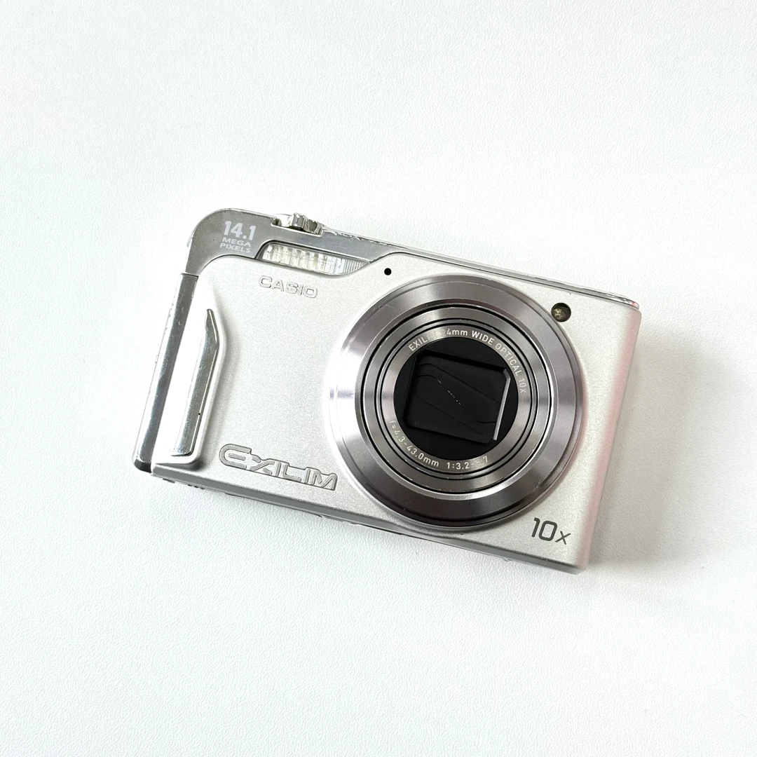 9新 Casio/卡西欧 H15银色 1410万像素小长焦 有美颜 不支持试用