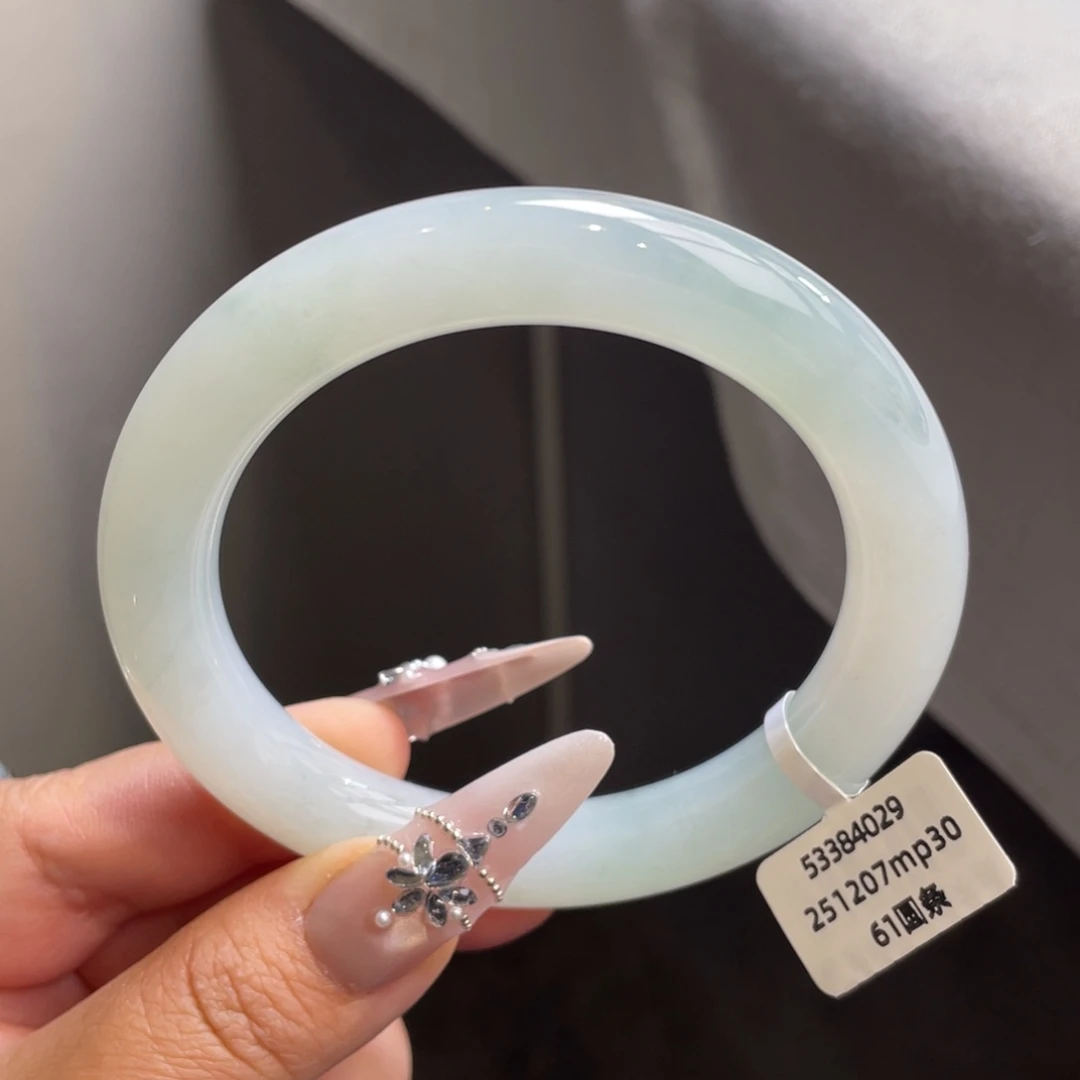 翡翠未镶嵌手镯胶润圆条手镯