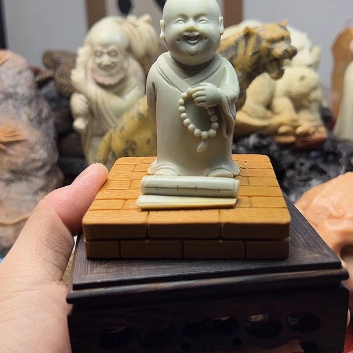 东北石松花石摆件