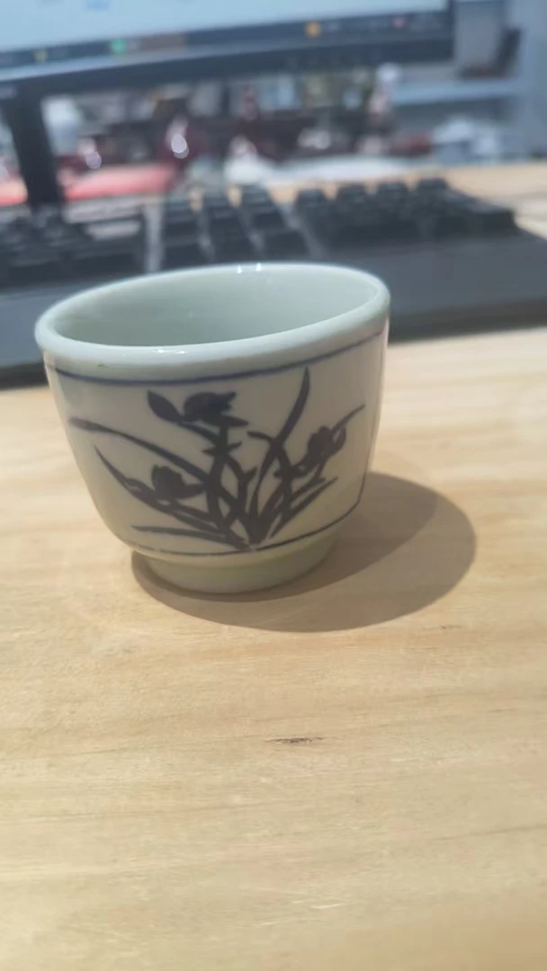 景德镇精美青花小杯（兰草）