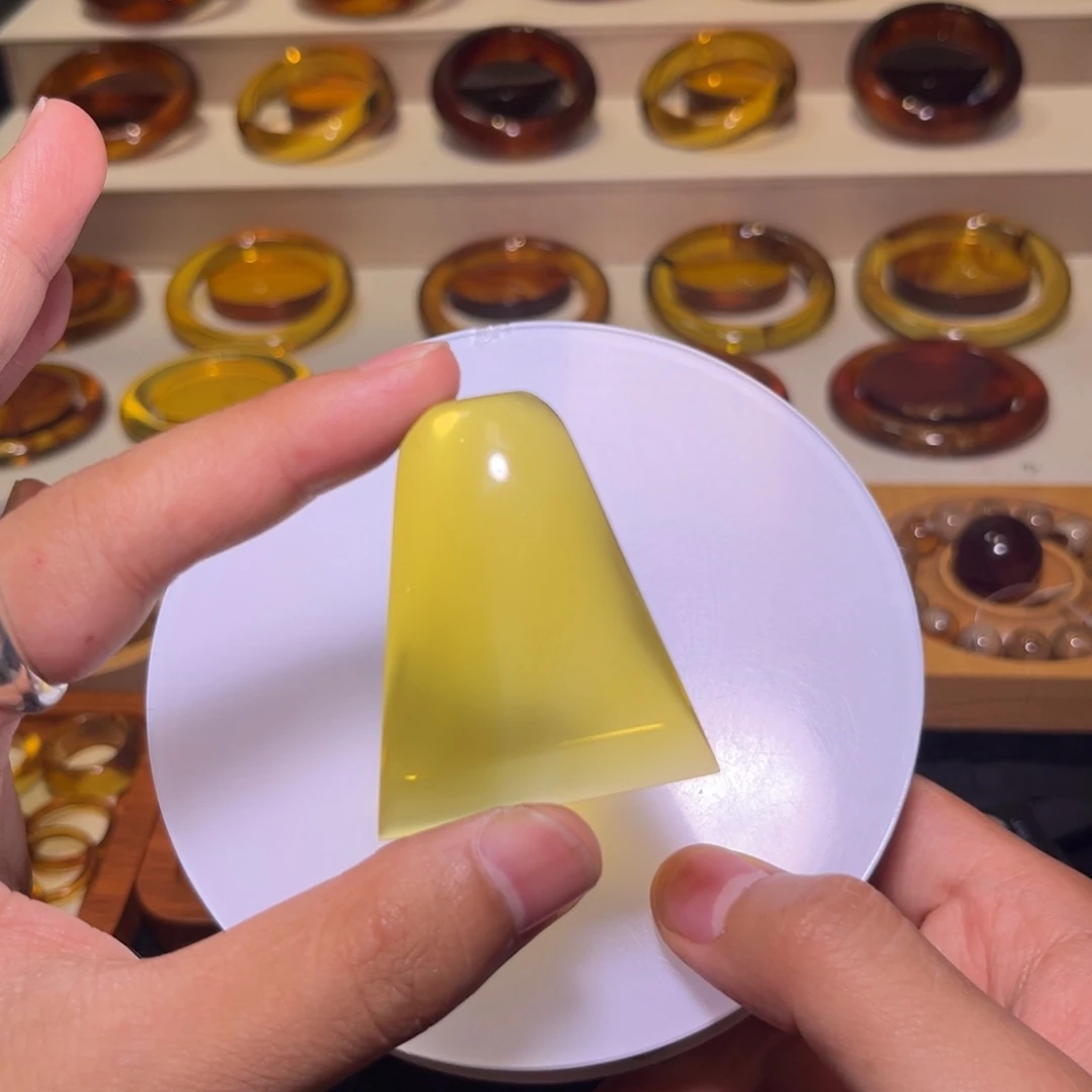 裸石琥珀未镶嵌纯净水金蓝料