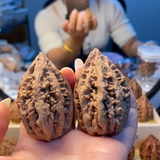 把件桃核东北秋子47