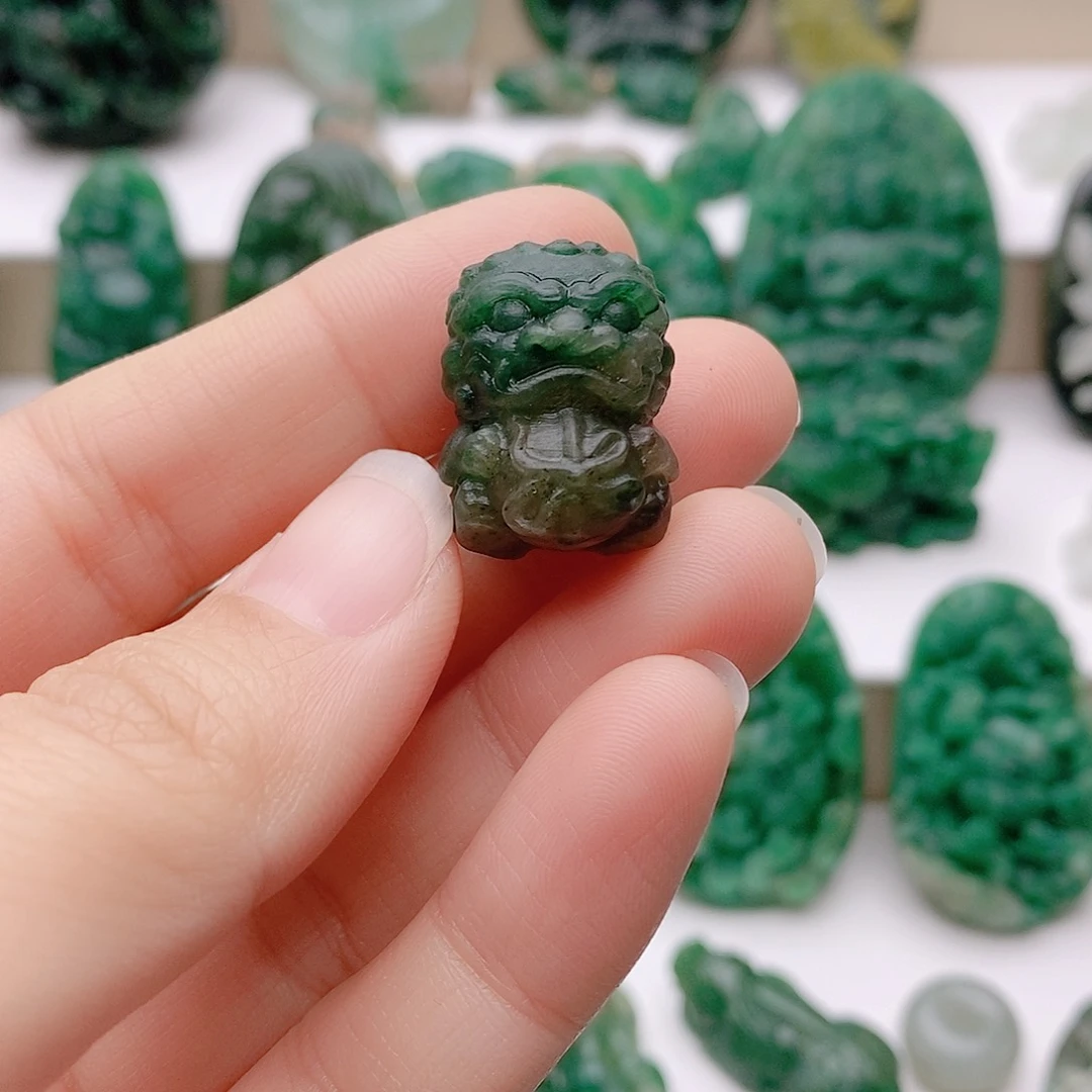 独山玉吊坠未镶嵌心**快