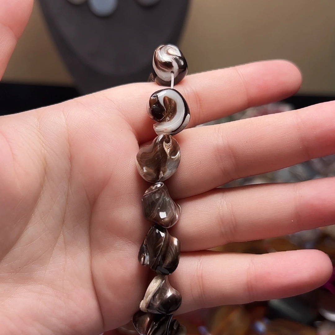 玛瑙/玉髓合金珠宝半成品D203，天然黑金贝随形一条