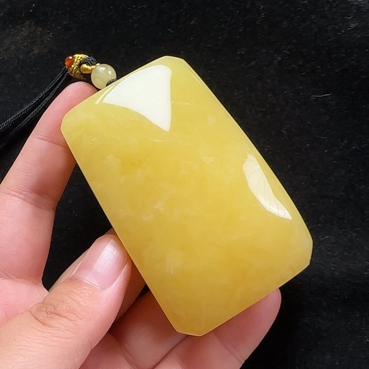 未镶嵌蜜蜡珠宝奇石