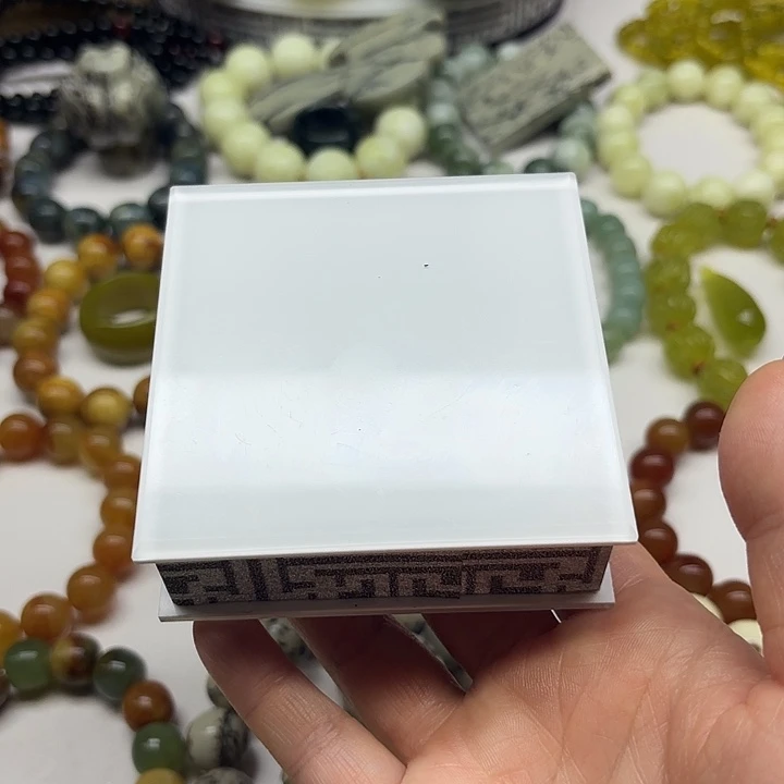 蛇纹石玉未镶嵌手串葡****）