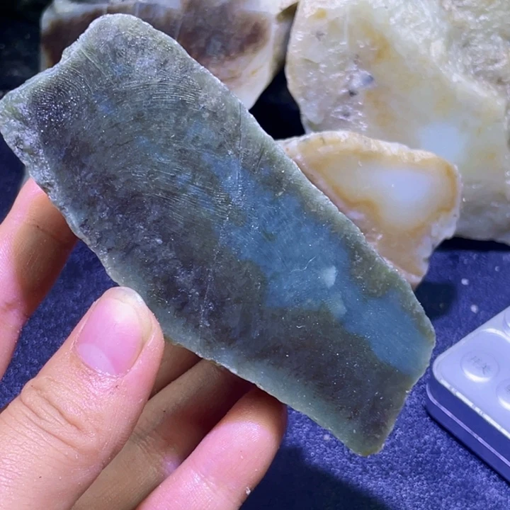 未镶嵌和田玉珠宝半成品