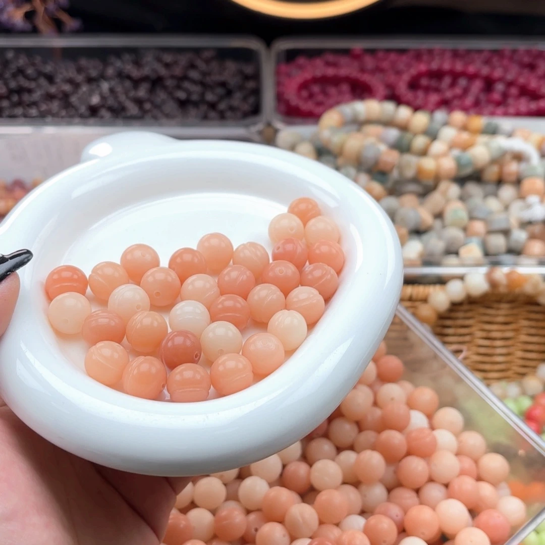 白玉菩提吊坠k12.5mm35颗。蘑菇