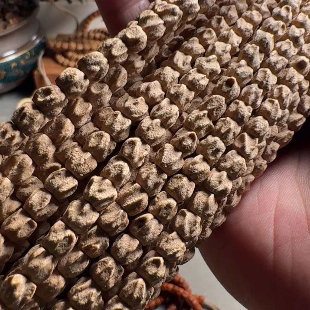 柏香籽/百香籽手串6毫米羊蝎子