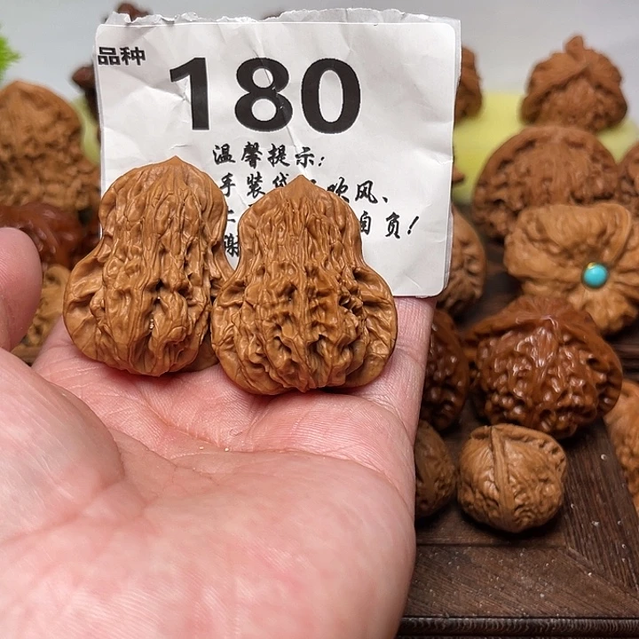 把件桃核葫芦。 福利。边33。 180