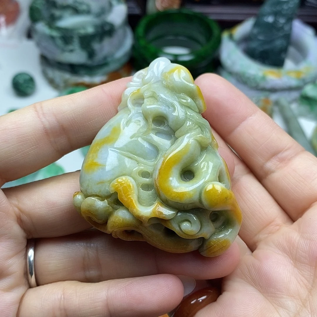 颈饰未镶嵌翡翠牌子