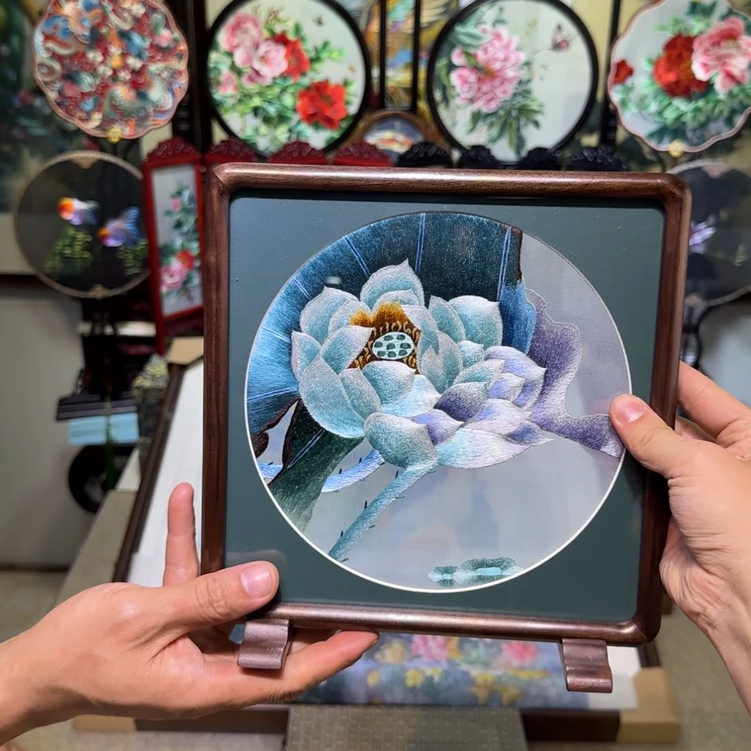 刺绣刺绣工艺精湛