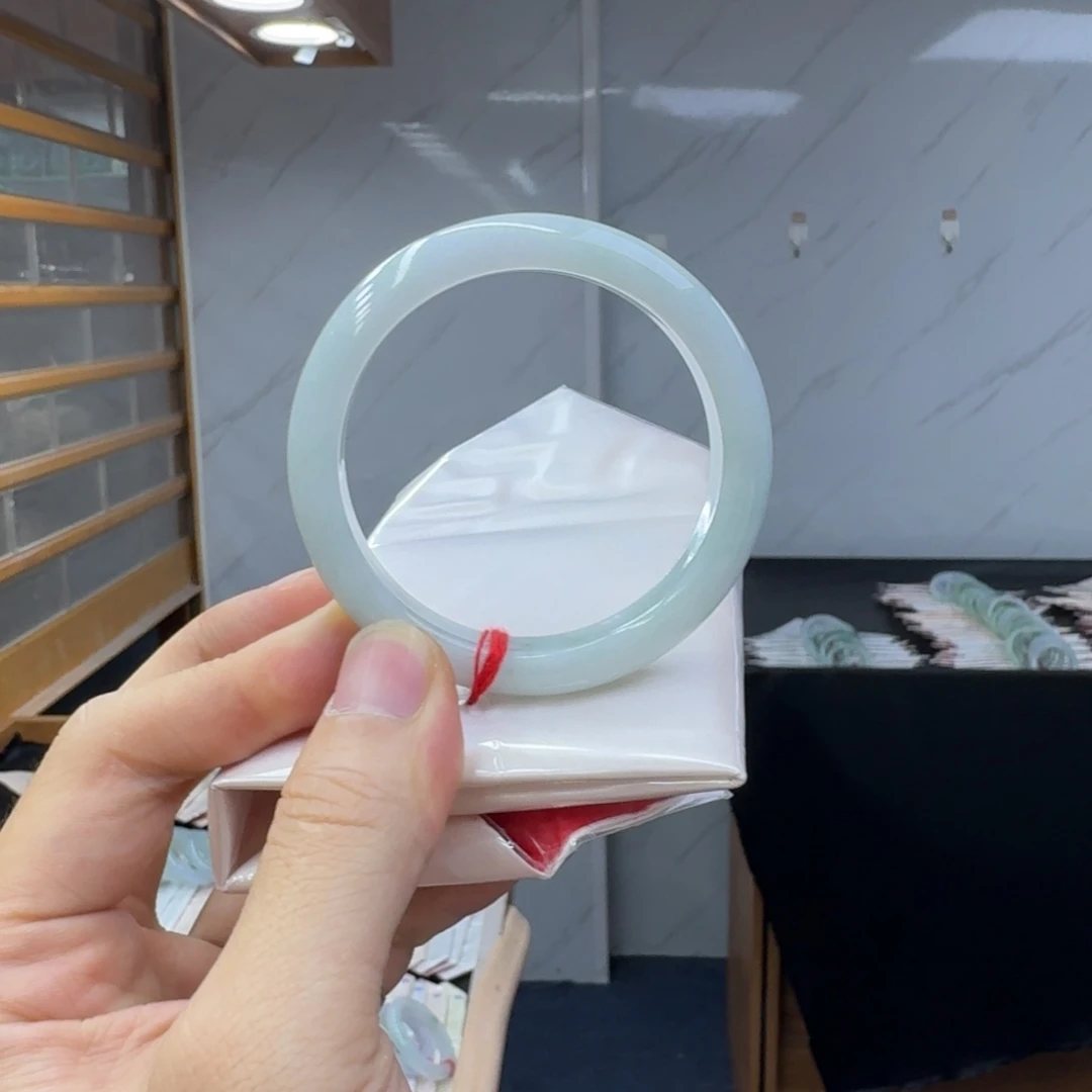 翡翠未镶嵌手镯翡翠