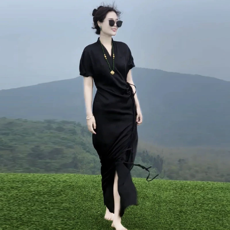 新中式赫本风端庄收腰显瘦茶歇裙2025年夏季气质高级感独特连衣裙