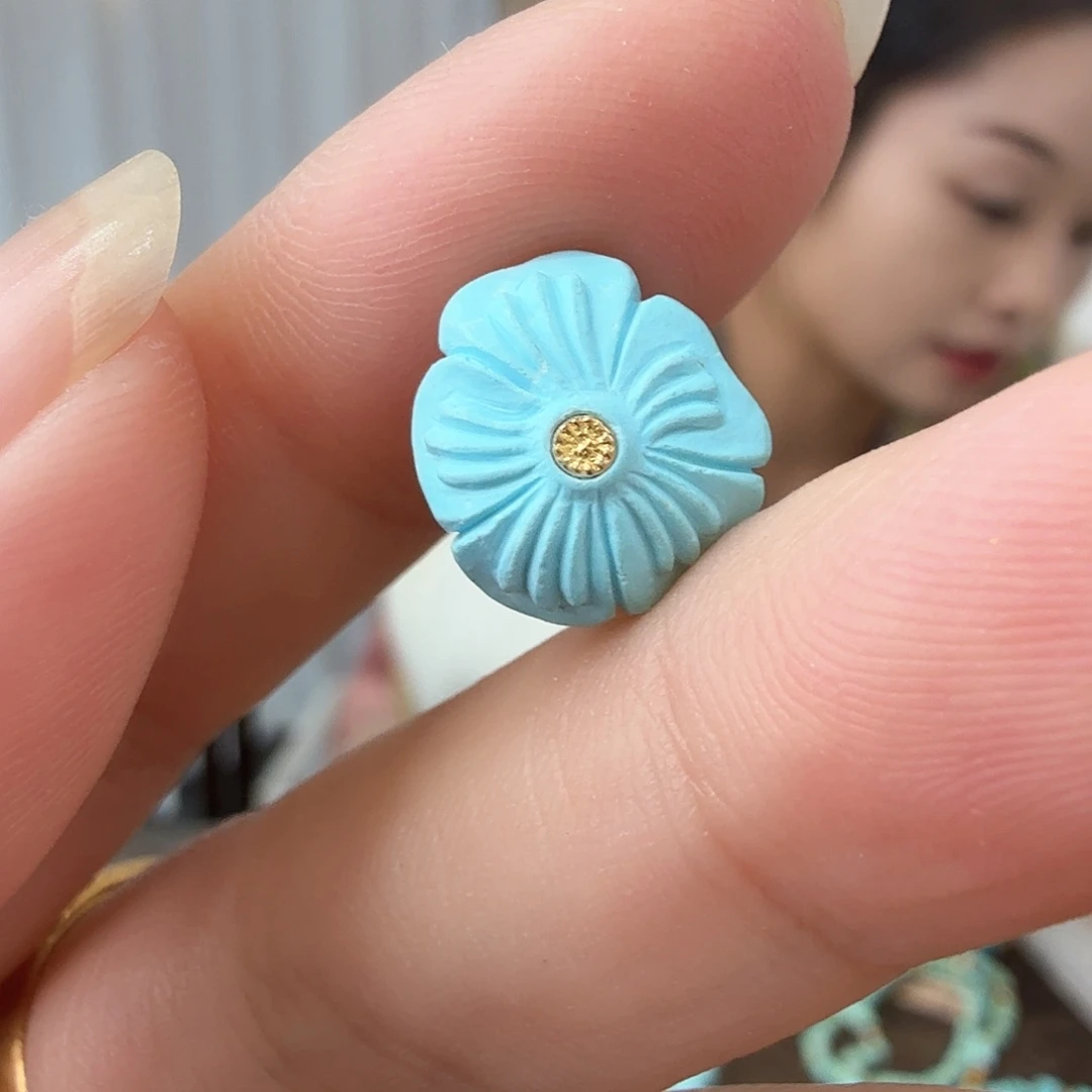 绿松石未镶嵌挂件
