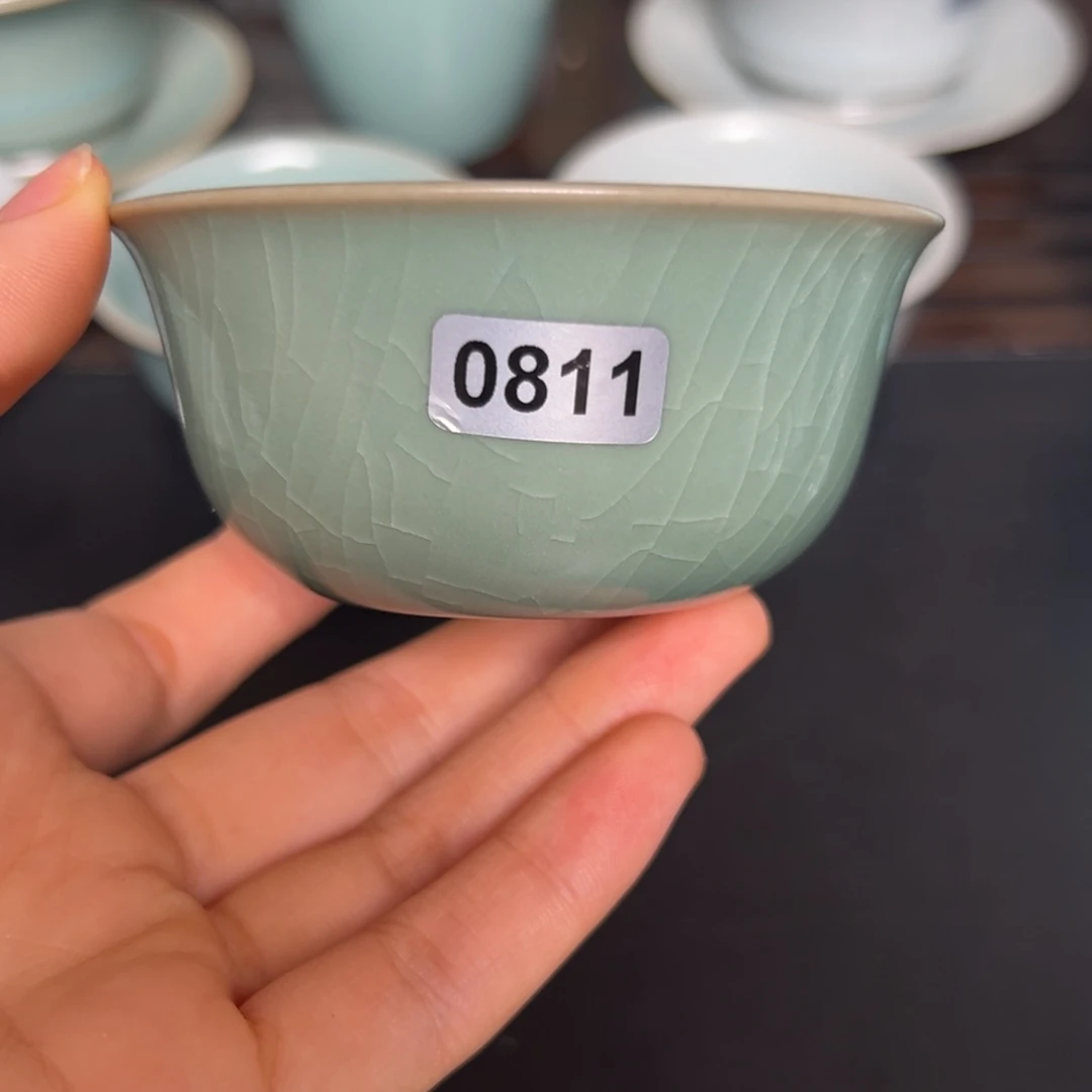 仿古青绿釉鸡缸杯