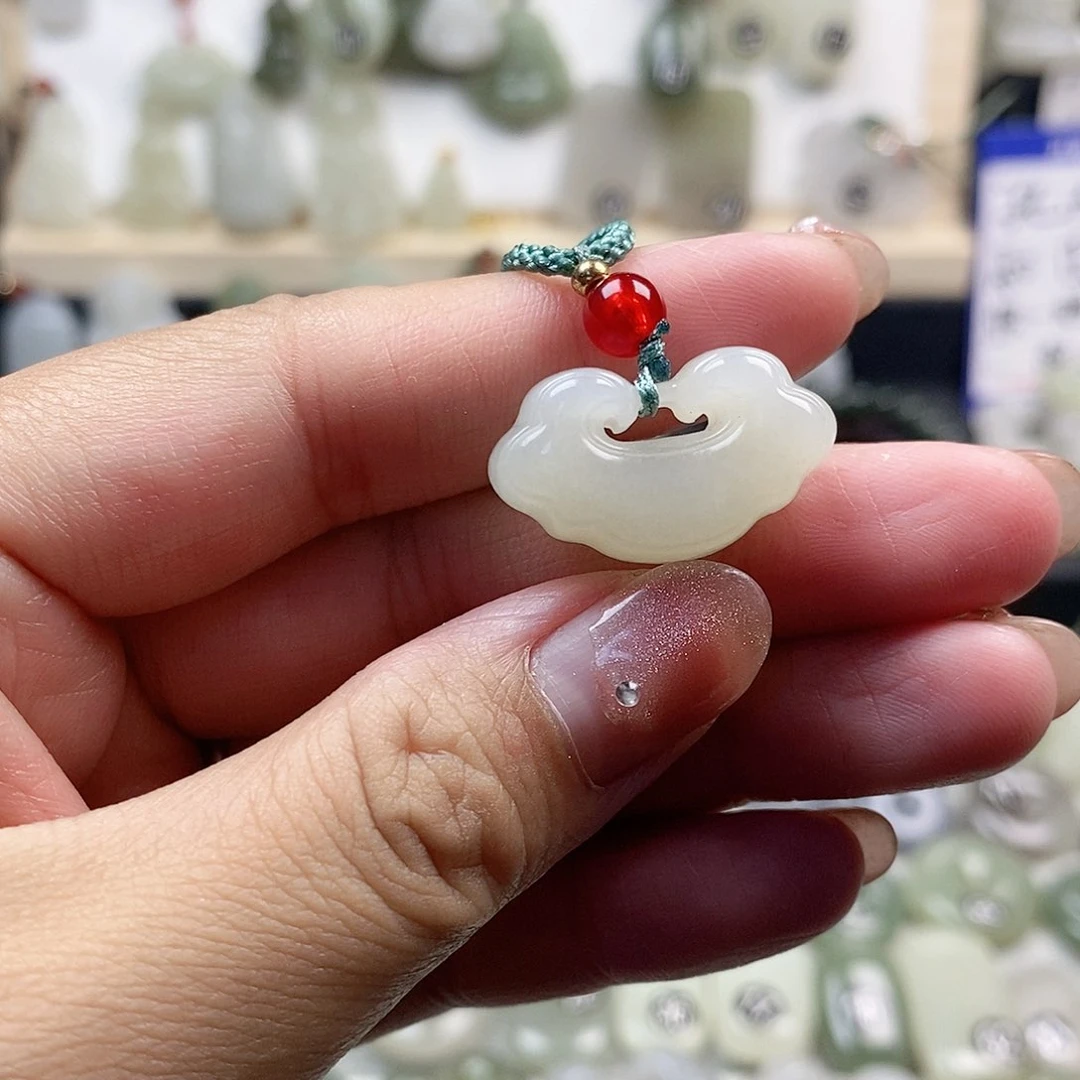 和田玉未镶嵌颈饰平安锁2900